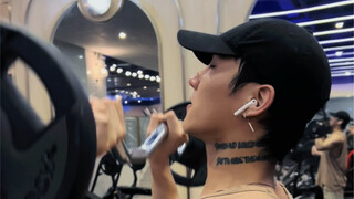 什么？搞笑博主也偷偷内卷了？