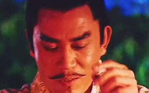 The emperor summoned the generals for a feast of roasted lamb legs, each enjoying it in their own wa