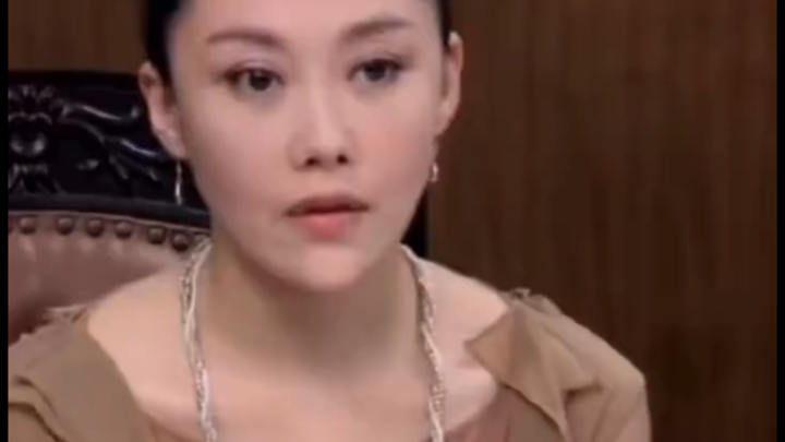 ที่น่าโมโหมากคือผู้หญิงยังทำเป็นไม่รู้ไม่ชี้อยู่เลย