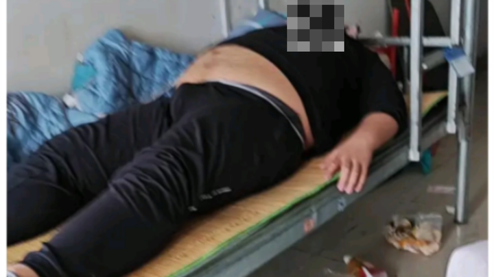 What should you do if you encounter this kind of coworker after joining the factory?