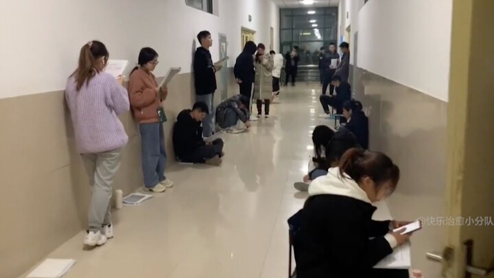 For postgraduate entrance exams, one person is an entire team.