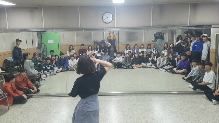Club students' cover dance: "Put It On for Me" + "New Rules"