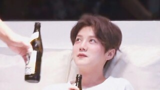 【Lu Han】Becomes a soft and clingy "attention-seeker" when drunk