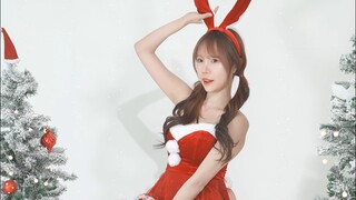 Cách phối trang phục Giáng sinh dễ thương của chị Min Chae