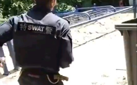How insanely fit are SWAT officers?