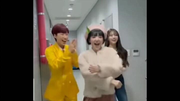 【Nước cốt dừa】Video quan hệ liên quan đến việc Choi Ye-na quảng bá ca khúc mới