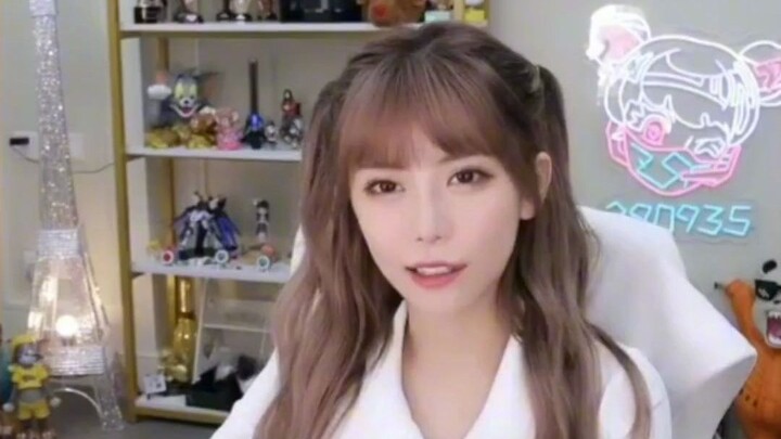 【โจวซู่อี】พี่โจวกำลังเลื่อนดูวิดีโออยู่ ไม่คิดเลยว่าจะถูกคอมเมนต์หนึ่งทำให้ใจสลายไปเลย!