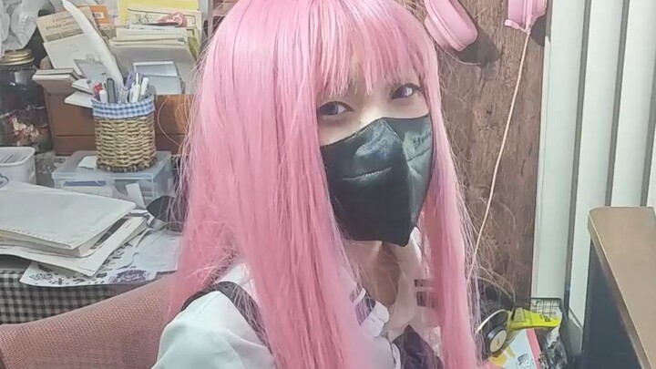 Những phản ứng khác nhau của chị em gái khi anh trai của họ có bạn đời