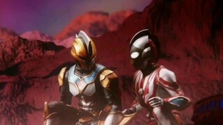 Pada adegan pembuka Ultraman, seseorang menunjukkan giginya dan memotong lagunya (Galaxy to Dekai)