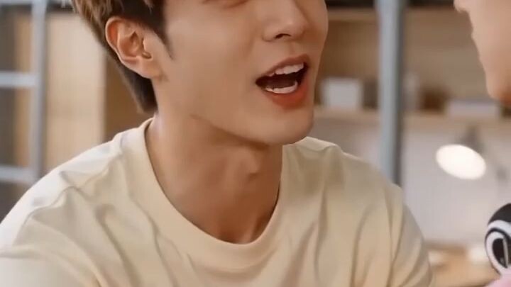 My Game Boyfriend Is A 190cm Man Eps 1 - 20