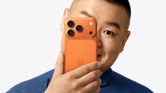 Yue Yunpeng filmed a goofy ad for Apple.