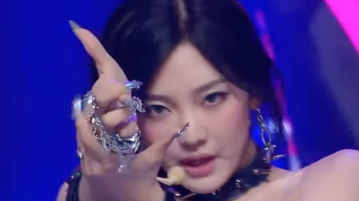 Giả như bỗng nhiên bạn hiểu được “Armageddon” của aespa