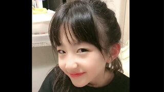 Setahun yang lalu, Xiao Qian adalah seorang jenius menari, tetapi setahun kemudian, dia menjadi pema