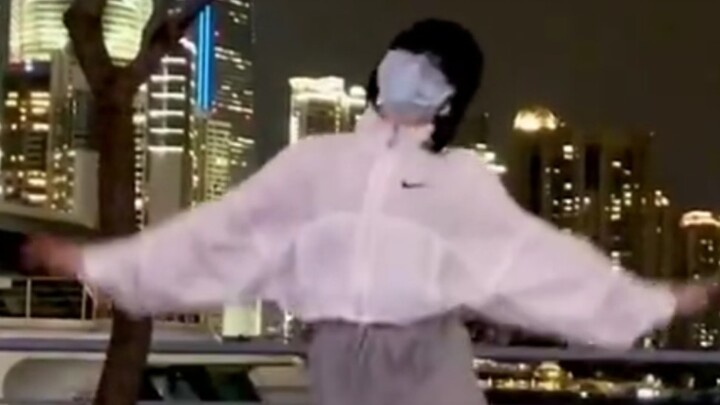 【Đàm Tùng Vận】Yêu em lắm! Nhảy nhót dễ thương quá, tràn đầy năng lượng!