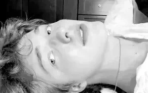 ฟังแล้วคิดถึงใครบางคน