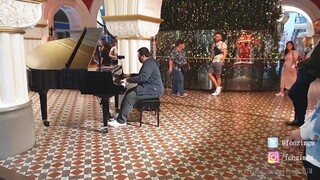 “宅男”大佬在商场弹鬼灭之刃主题曲《红莲华》，效果拔群？