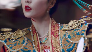 Tertawa sampai mati! Obsesi gadis biasa untuk memainkan peran sebagai kecantikan tiada tara berakar 