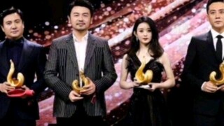 هل عدم التقاط صورة جماعية يعني العزلة؟ انظروا، الأخت تشاو لديها ذلك أيضًا... العمل حقًا رائع، في ليل