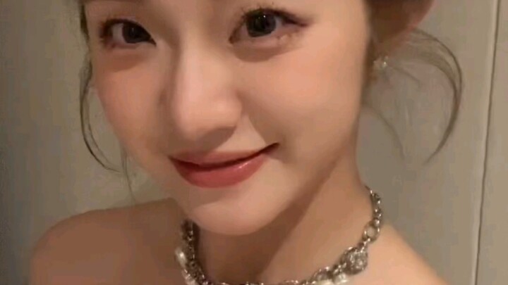 Tiểu thư tới rồi! Tất cả tránh ra!