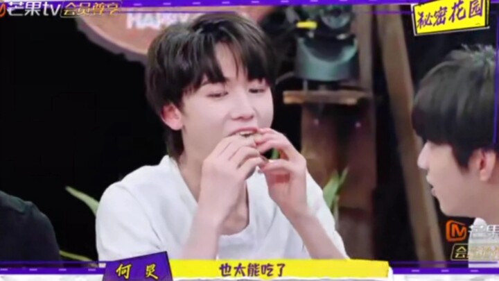 Wen Xuan makan siang setiap hari, anaknya masih dalam masa pertumbuhan kok!