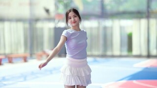 Full of energy—One Spark cover dance