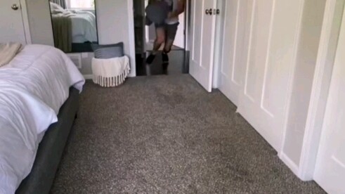 Pertarungan baju asli akan seperti ini: