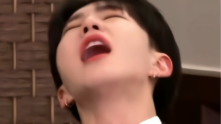 【كوان شون يونغ】رفع يدي والركوع على الطاولة محرج جدًا يا زوجتي!!