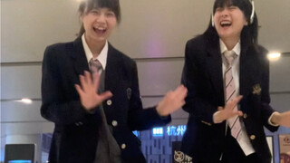 和社牛朋友 在商场跳大哥大哈哈哈哈