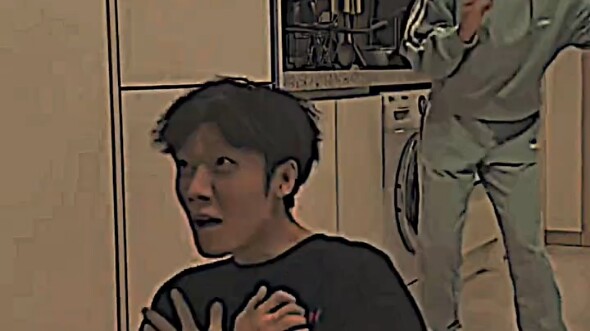 “玩游戏是你的谎言”