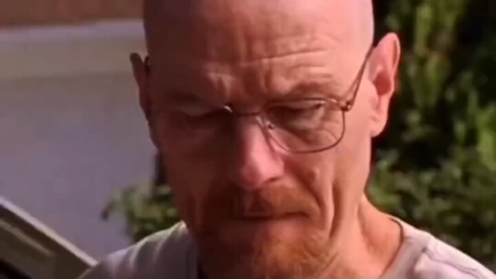 Walter White dari “Breaking Bad”: Di dalamnya hanya berisi 500 ribu dolar, meski saya bilang pun And