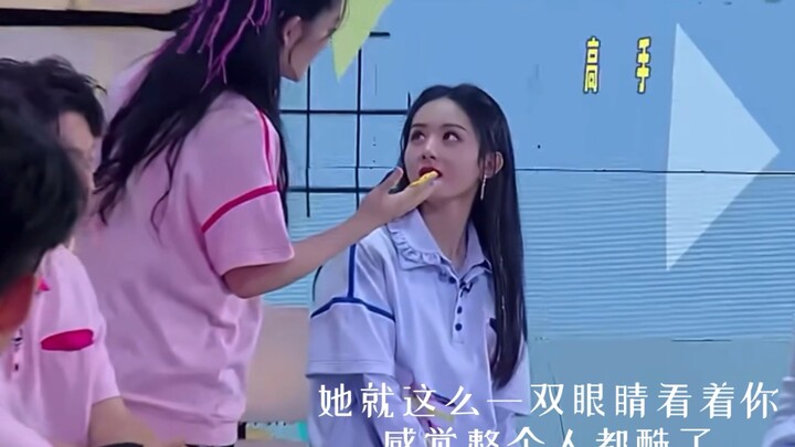 【Triệu Lệ Dĩnh】Chỉ với đôi mắt ấy nhìn bạn thôi, ai mà chịu nổi chứ!