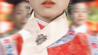 救命啊！他们两个明明连同框都没有...