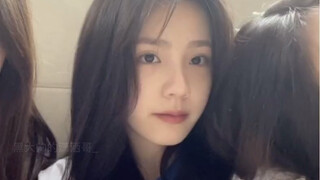 Mong rằng sự trong sáng tuổi 18 của cô ấy sẽ mãi mãi tồn tại