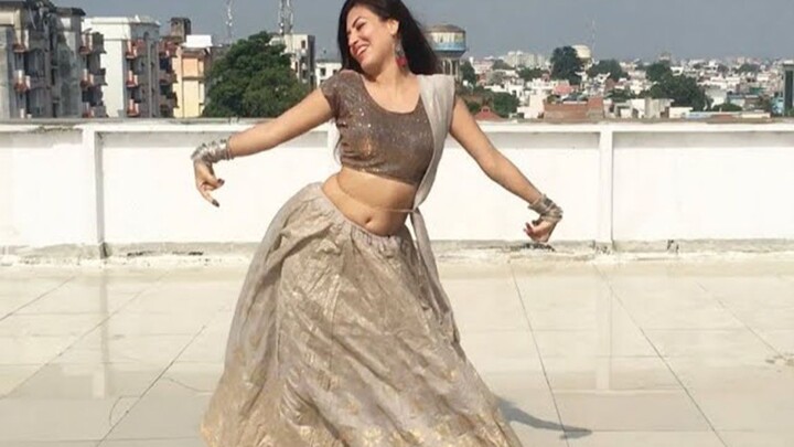 The sunshine, the rooftop and the breeze are my most dazzling stage!