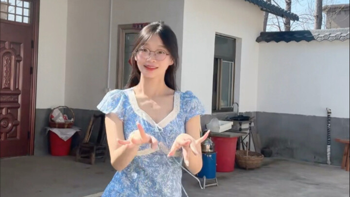 กระโปรงสั้น