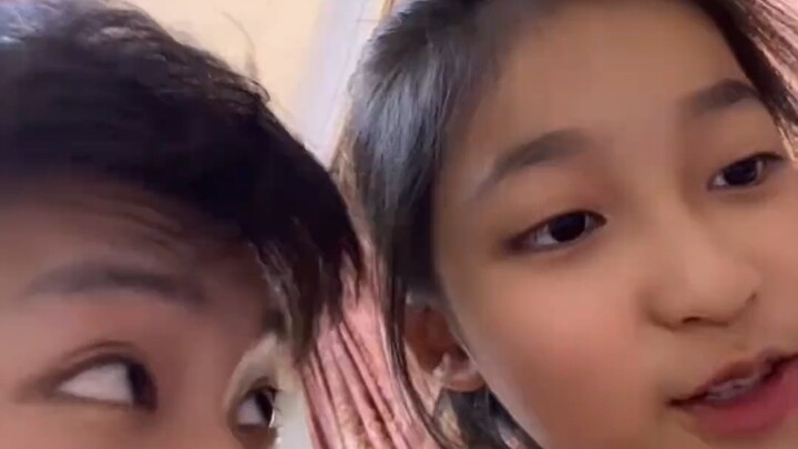 Cháu muốn có dì cũng đâu phải do cháu quyết định, dù sao thì cháu đã có dì rồi #Bảng thưởng hành vi 