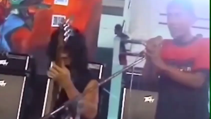 Menakjubkan Band Ini Mengcover Lagu She's Gone dengan Beda