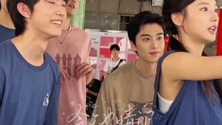 ฉันใช้เวลา 0 วินาทีในการทายว่าใครชอบหม่าไป่เฉวียนในวิดีโอนี้ คุณก็ลองทายดูได้เช่นกัน