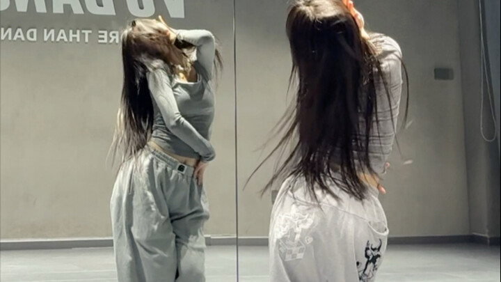 ท่าเต้นโดยจินต้าหมิง “Bliss” วันหยุดใกล้จบแล้ว! ถึงเวลาลุยซ้อมเต้นกันจริงจังได้เลย!!