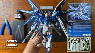 沉浸式拼装模型：万代 HG 1/144 飞升自由 高达 SEED FREEDOM 剧场版