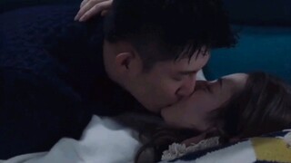 The kissing scene between Dilireba and Huang Jingyu is too wild! I can't stand it!