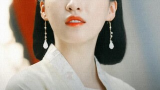 Outrageous!! This princess consort and this hilarious lady are actually played by the same actress!!