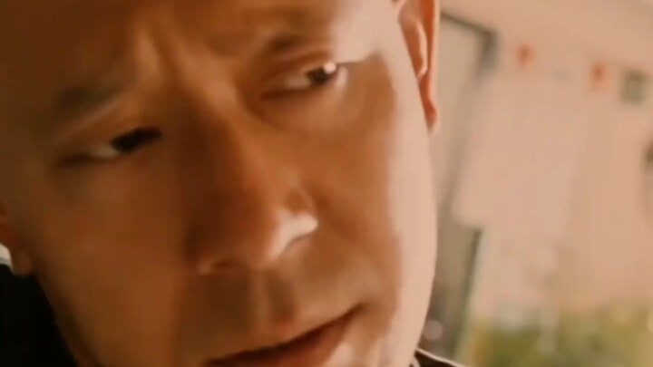 Từ thời Tiên Tần đến nay, dường như cả đời người Trung Quốc chỉ lo phân biệt trái phải…