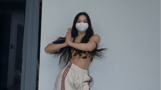 怎么这么热啊，是姐185离太阳太近了吗#greedy #jojo编舞 #运动裤