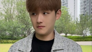 I ran into a college student selling grape-flavored sparkling Americano.