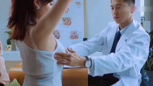 [Film&TV]A gynecologist performs an exam