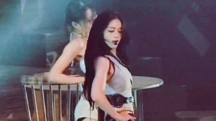 Did she really have no dance background before becoming a trainee?