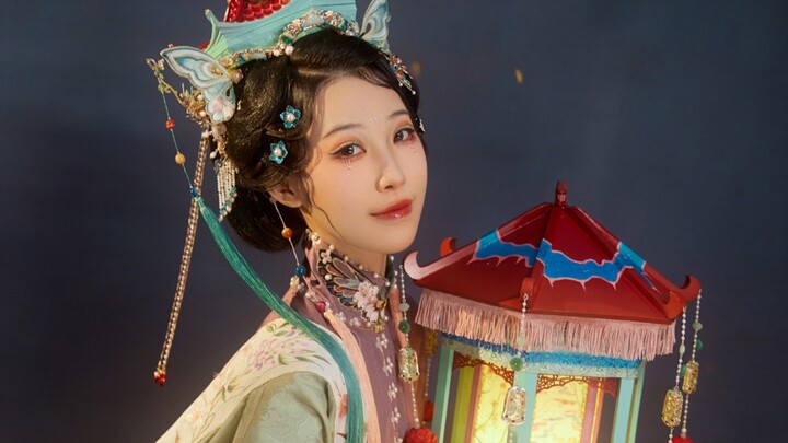 The Ultimate in Personification! What Do These Stunning Lanterns Look Like as Humans? (Seamless Tran