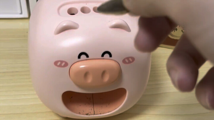 إذن هكذا تُقشر بذور القرع!