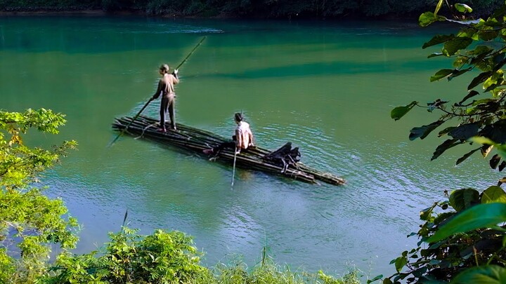 Episode 7: Processing to make a bamboo boat to pass through the dangerous flood river IMái Nhà Tranh